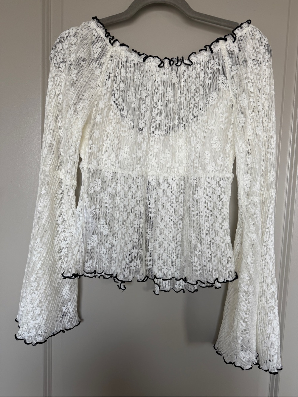 URBAN OUTFITTERS KIMCHI BLUE Lovisa Lace Plisse Flyaway Blouse Boho Bow Sheer S - Picture 7 of 7